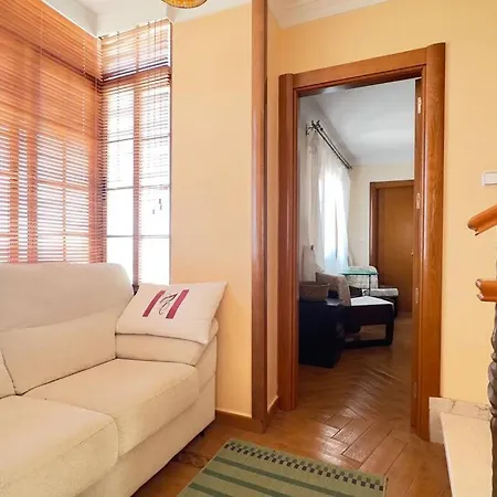Casa Canillas - For Solo Travelers Or Small Groups Of 4 To 6 People * Канильяс-де-Асеитуно