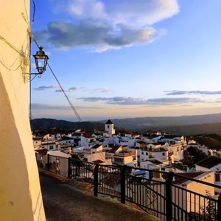 Casa Canillas - For Solo Travelers Or Small Groups Of 4 To 6 People Appartamento